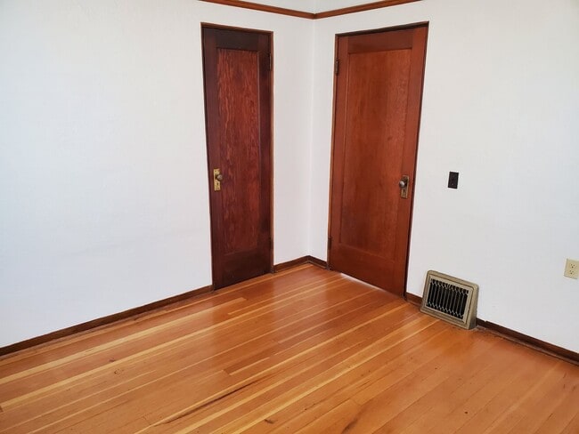 Building Photo - 58410 High Valley Rd