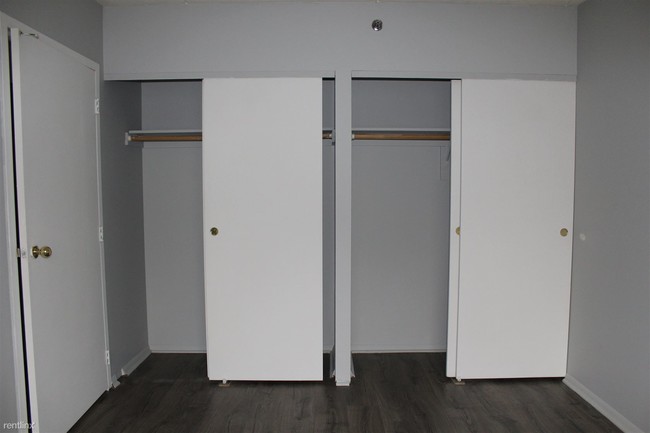 Building Photo - 1 br, 1 bath  - 1514 Sedgwick Ave 12H