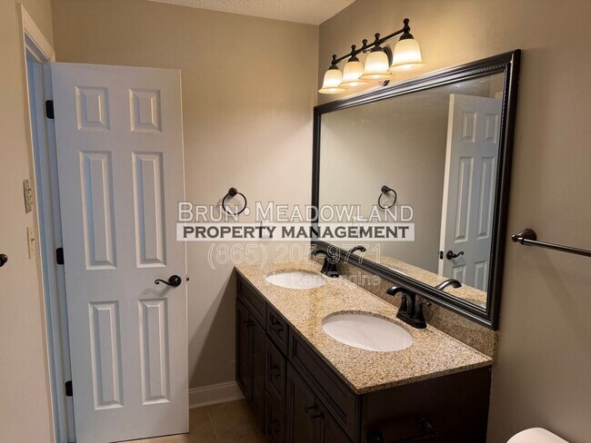 Building Photo - 10427 Raven Brook Ln