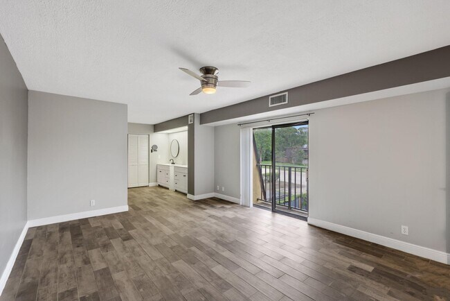 Building Photo - 3665 Silver Lace Ln