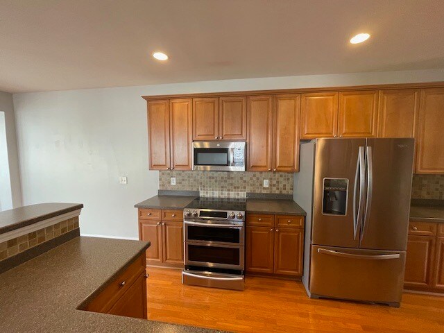 Building Photo - 9301 Sweetbay Ct