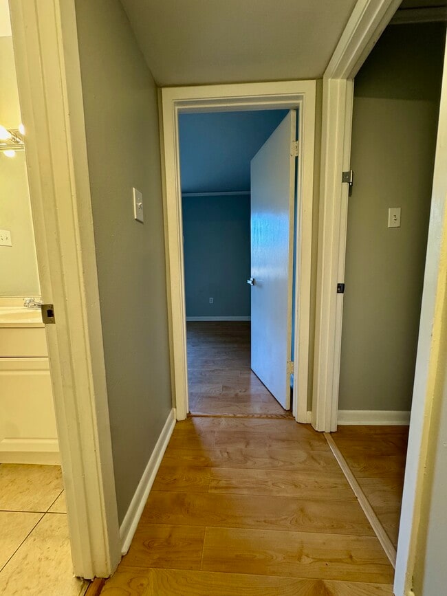 Building Photo - 134 Hwy Dr