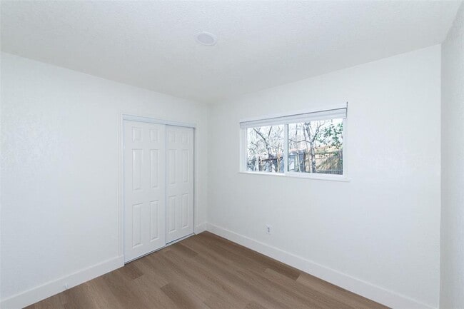 Building Photo - 2704 Catalina Dr