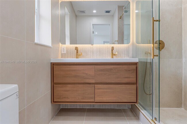 Building Photo - 1065 NW 50th St