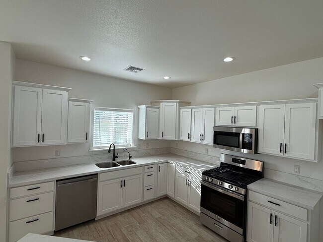 Building Photo - Brand New Construction Home