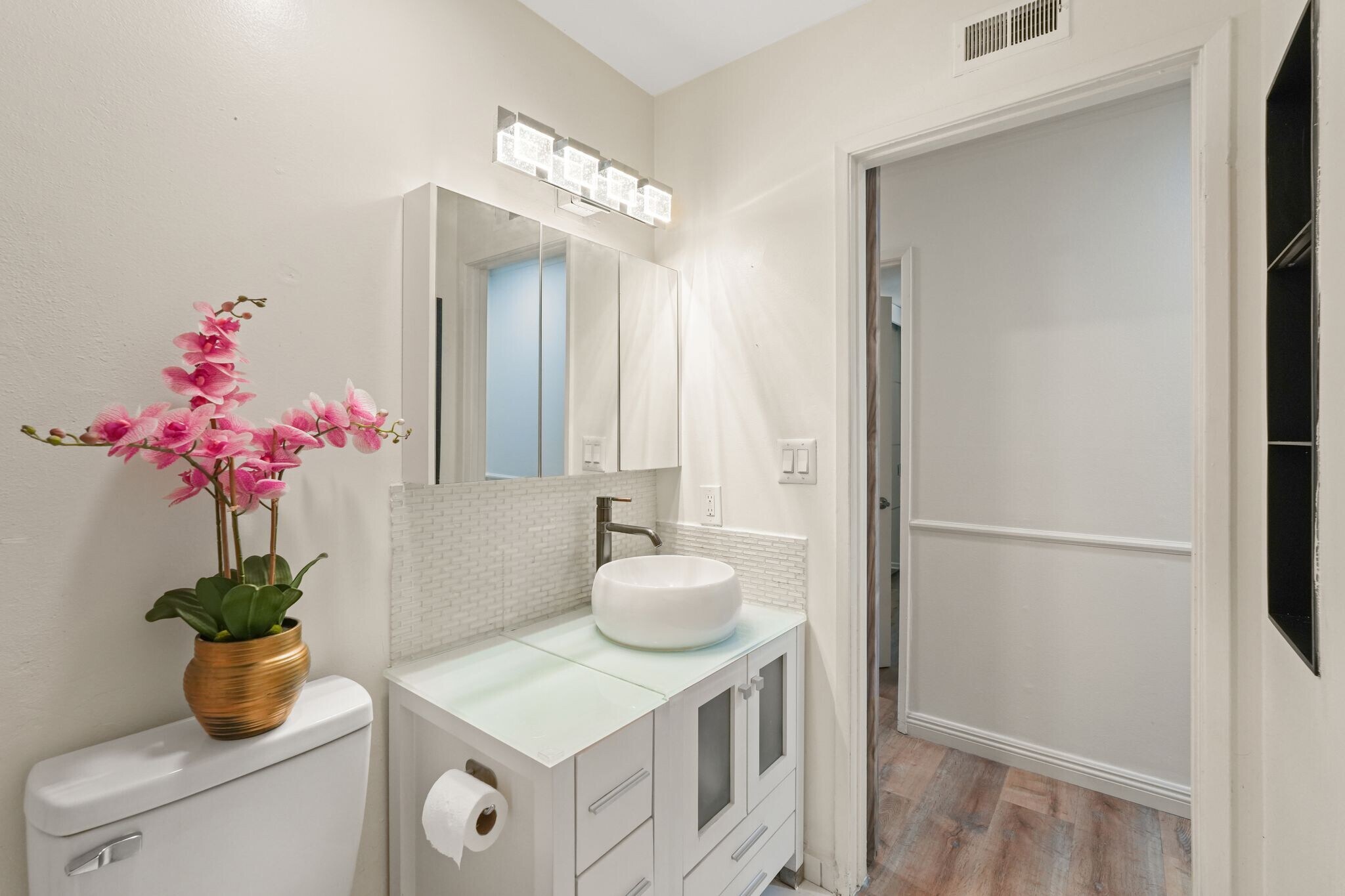 Building Photo - 27480 Cherry Creek Dr