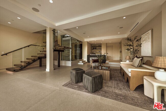 Building Photo - 16838 Oak View Dr