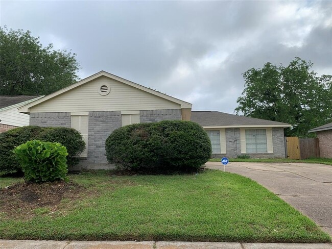 Primary Photo - 6903 Harpers Dr
