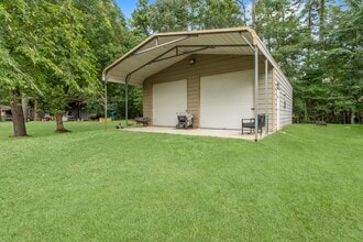 Building Photo - 910 Imperial Ln