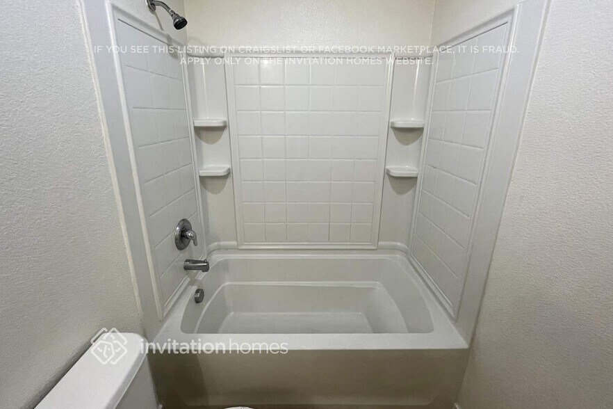 Building Photo - 382 Craftsman Dr