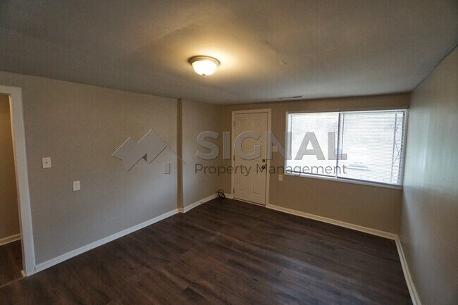 Building Photo - 7619 Henry Ellen Rd