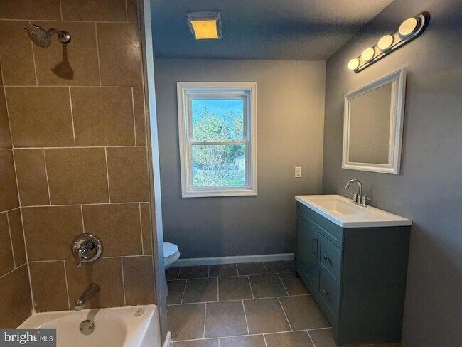 Building Photo - 5517 Schumacher Dr