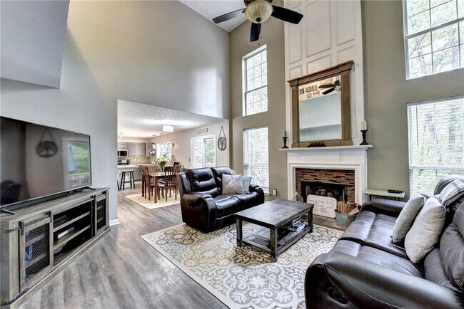 Building Photo - 3680 Oak Park Dr