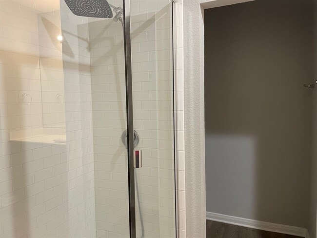 Building Photo - 665 Donegal Ln