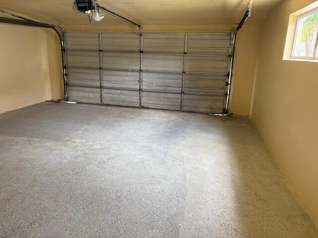 Building Photo - 5882 Bimini Cir E