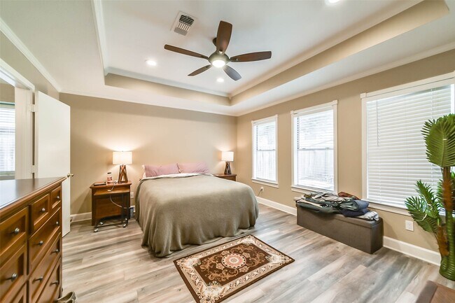 Building Photo - 9926 Elm Meadow Trail