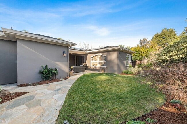 Building Photo - 1045 Atkinson Ln