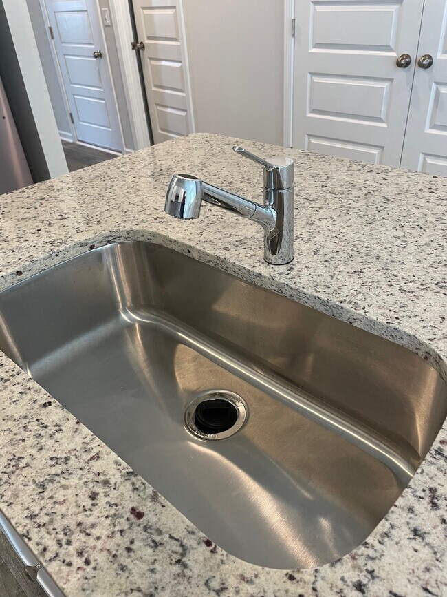 Building Photo - 125 Prather Park Dr