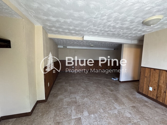 Building Photo - 2298 Horizon Dr