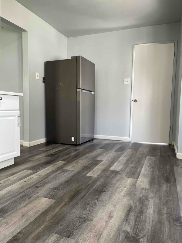 Building Photo - 6568 W Colorado Dr