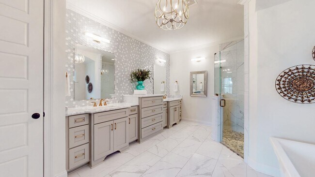 Building Photo - 4762 Magnolia Pk Cir W