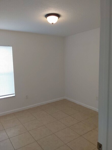 Building Photo - 21 Prospect Ln