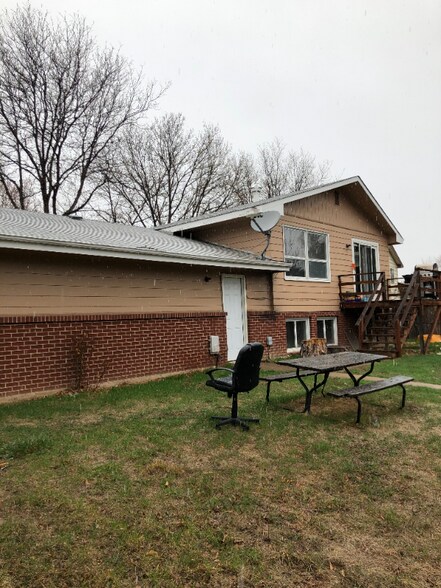 Building Photo - 1404 Shamrock St