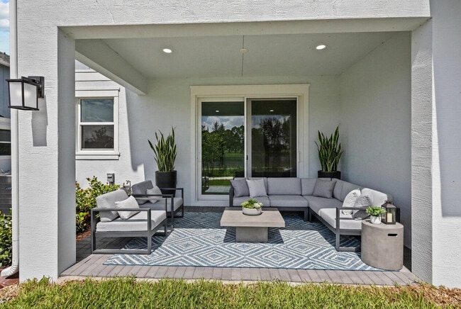 Building Photo - 4520 Longwood Lk Sq