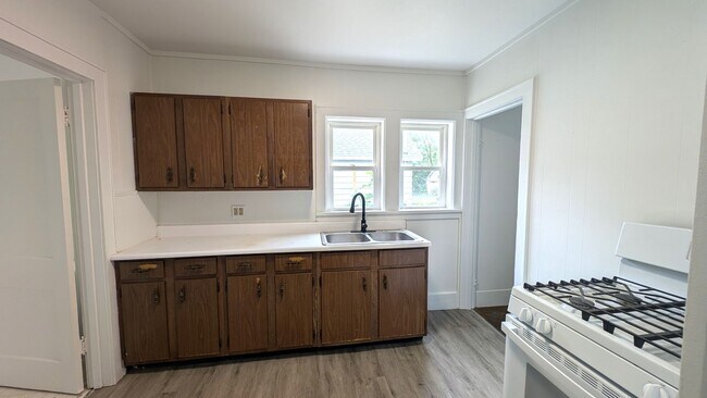 Building Photo - 2229 McIlwraith Street