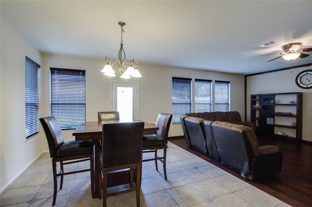 Building Photo - 9816 Gessner Dr