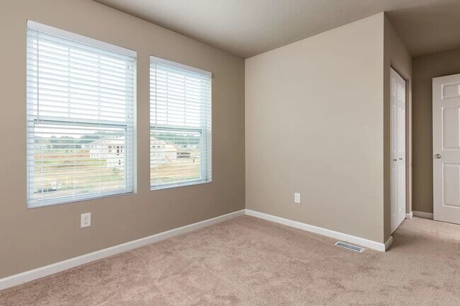 Building Photo - Newer 4 bedroom home for lease!