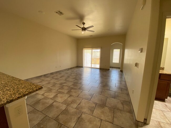 Building Photo - Cute Townhome in Gated Community Pueblos at Alameda Ranch