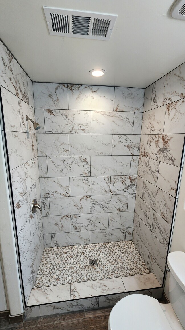 Building Photo - 1659 Bullard Ave.