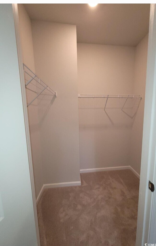 Building Photo - 2602 Blue Crane Cir