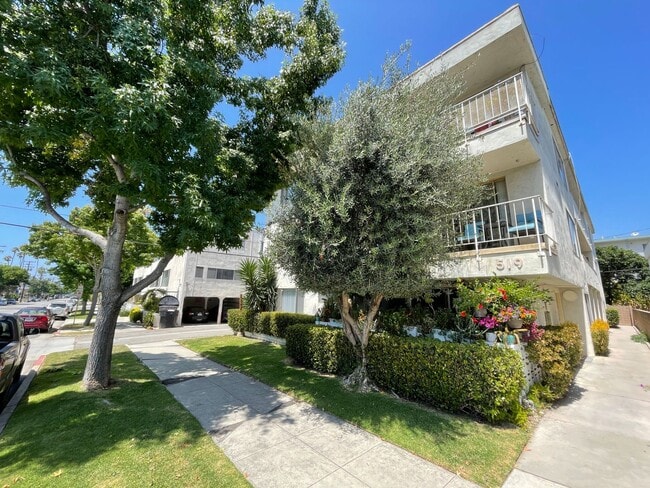 Building Photo - 519 Idaho Ave