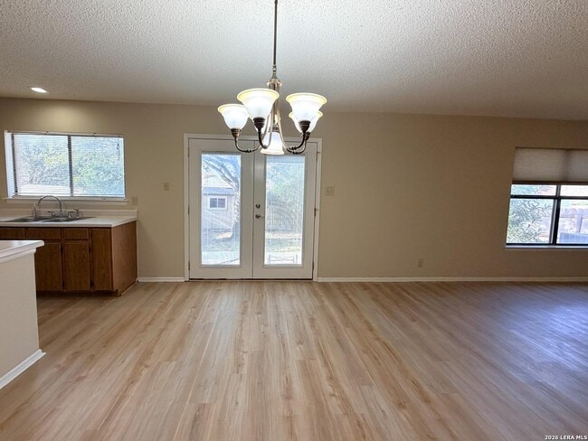 Building Photo - 9202 Roquefort