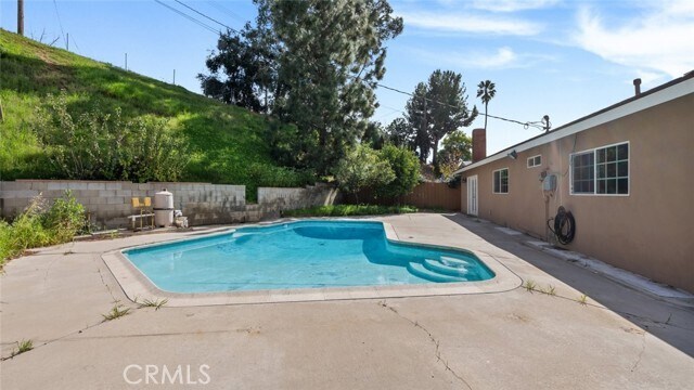 Building Photo - 9540 Debra Ave