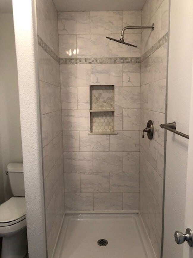 Building Photo - New 1 Bedroom 1 Bath Mother in law in Everett