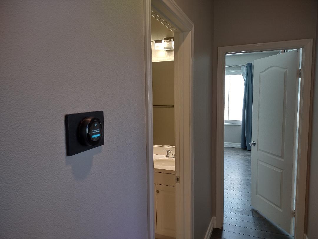 Building Photo - 982 Sweetbriar Ln