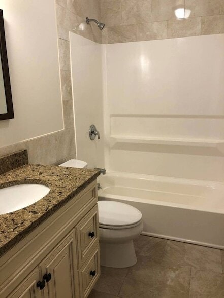 Building Photo - 47 Coles St