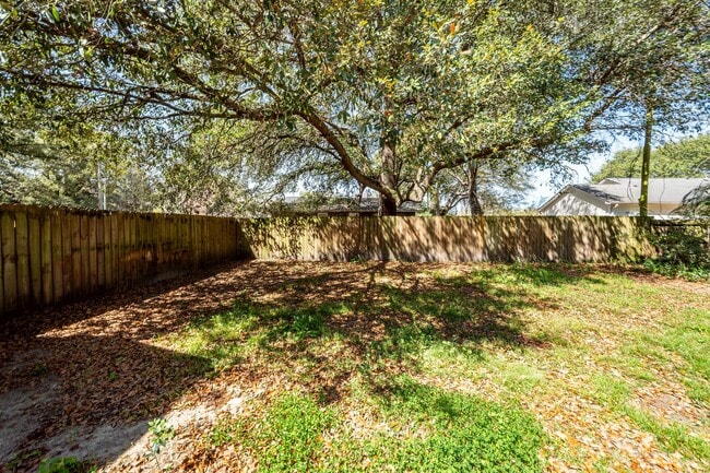 Building Photo - 2 Bedroom, 2 Bathroom Duplex - Moncks Corner