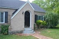 Building Photo - 210 Garner Ave