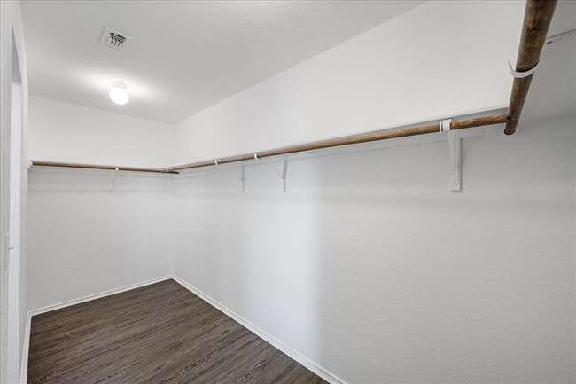 Building Photo - 15116 Custis Ln