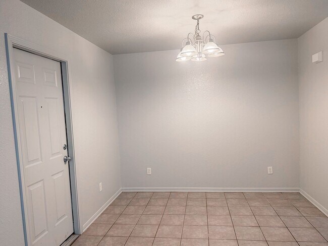 Building Photo - 4705 John David Dr
