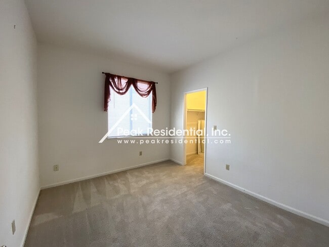 Building Photo - Charming 3 bd/2 ba Elk Grove Home!