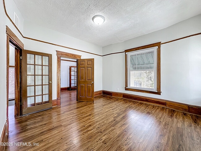 Building Photo - 138 E Duval St