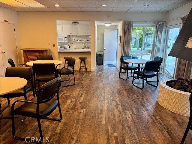 Building Photo - 3210 Merrill Dr