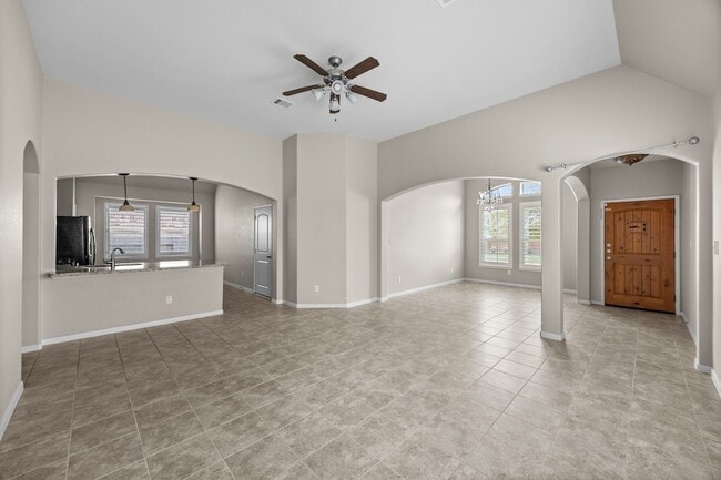 Building Photo - 23831 Villa Lisa Dr