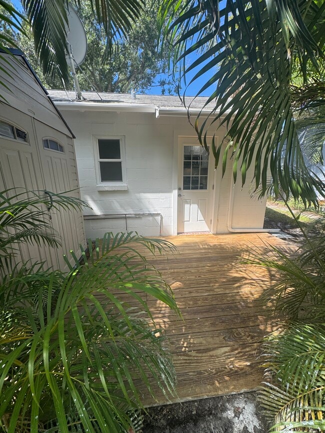 Building Photo - 6704 S Faul St