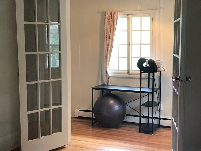 Office - 1304 W Kiowa St